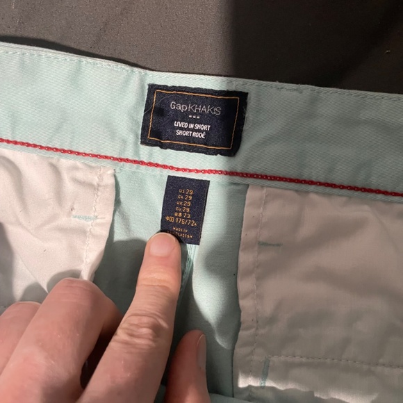 Men’s shorts - Picture 2 of 2